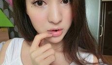 俄罗斯网红吃瓜事件视频,意外引发全网热议